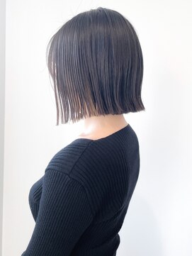 ゴーズゴードットビー 吉祥寺(go s go .b) ぱつっとイヤリングベージュミニボブ