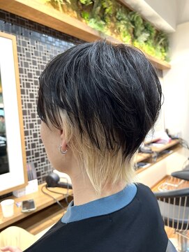 ルーム(Room) ウルフカット/メンズウルフ/インナーカラー/ホワイトベージュ