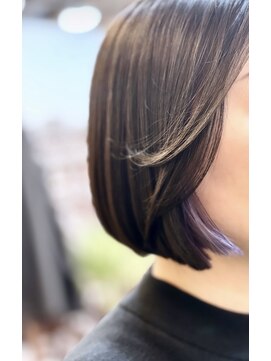 トイロ(toiro) ラベンダーブルーとボブ