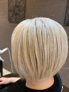 サロン ド ルーク(salon de LHOOQ) ボブ