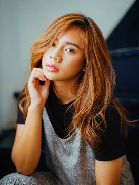 スタリー(Starry) 重ためレイヤースタイル/20代/30代/40代/ハレマチ通り