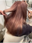 ピンクベージュ