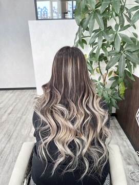 ベルヘアーデザイン 堺東(Belle hair Design) バレイヤージュ/グラデーション/ケアブリーチ/ハイトーン/堺東