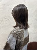 ブリーチなしグレーアッシュ外ハネミディアム＊LUNA 渋谷  ＊