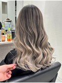 ヘアカラーグレージュアンブレラカラーショートボブ 50代