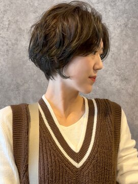 シック(chic.) ハンサムショート×ゆるふわパーマ 2