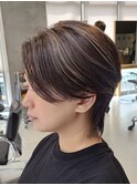 ボーイッシュでスタイリッシュなハンサムショートヘア