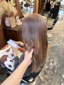 チャプター 問屋町(chapter) ケアブリーチミルクティーベージュカラーレイヤーカット韓国ヘア