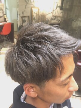 ノアズアーク(NOAH'S ARK) 【上質なグレーシルバー☆】アップバングショート