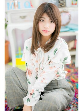 ミック ヘアアンドメイク アップ 駒込店(miq Hair&Make up) 斜めバングくすみカラー大人ガーリーエアストレートc1