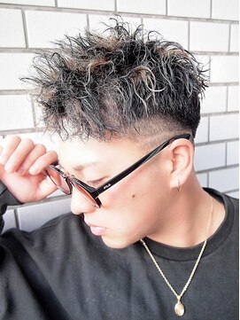 クオル 立川(QOL) ハイライト／ツイストスパイラル／フェード／メンズカット