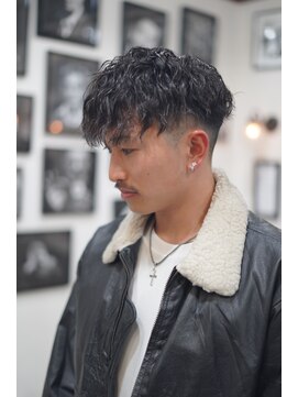 グランクラブ(GRANCLUB) カット　パーマ　フェード　シェービング　ヘッドスパ