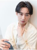 メンズ波巻きセンターパート韓国風黒髪ツーブロックマッシュ