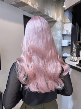 ペレ 渋谷(PELE) イメチェン/ホワイトブロンド/外ハネボブ/ワイドバング/渋谷