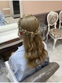 髪の毛リボンハーフアップ