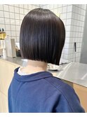 切りっぱなしボブ_タッセルボブ_ミニボブ_黒髪ボブ＿縮毛矯正