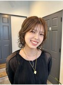 ベージュ