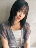 ストレートスタイル×ミディアムボブ