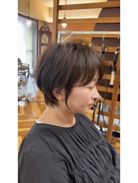 ドゥワドフェパッソ(Doigt de fee passo) 50代が華やぐ垢抜けショート