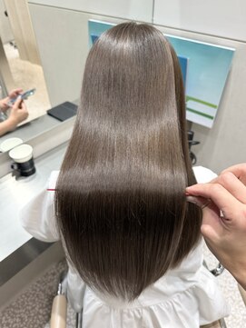 キュア 池袋(CURE) 9トーン透明感ヘーゼルグレージュ×髪質改善 #112