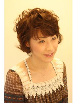 ネスト(nest) ショートパーマ