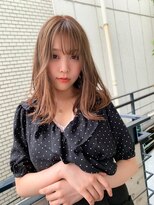 大人かわいいミディ小顔シースルーバング毛先パーマくすみピンク