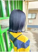 黒多めブルーブラック