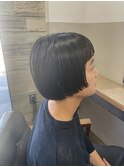 前上がりのシンプルボブ
