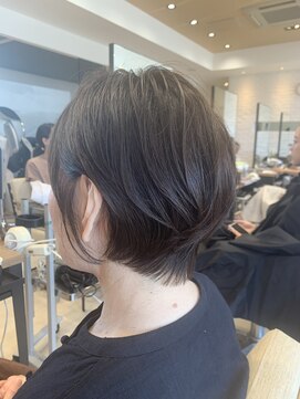 ヘア スパ ビューティー エールフォルム(HAIR SPA BEAUTY YELLFORME) 耳掛けショート
