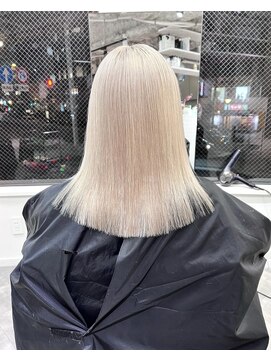 ミラ(MIRA) ホワイトベージュ/春カラー/ハイトーンカラー/学割