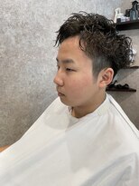 キタセンジュバーバー バイ ティーズ(KITASENJU BARBER by T's) ツイストスパイラル