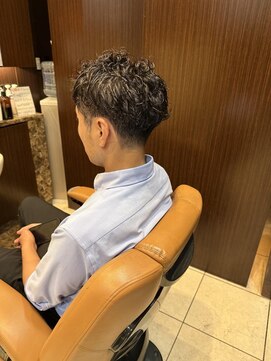 ヘアーモードキクチ 神田日銀通り店 神田ビジネス