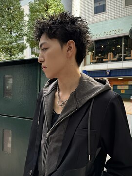 オルカ(ORCA) 短髪パーマ スパイキーショート ピンパーマ【五嶋響】