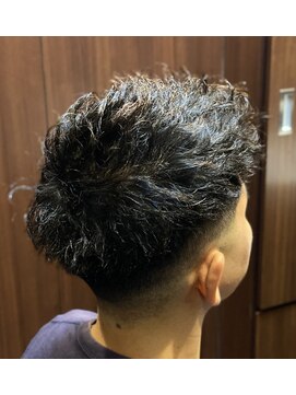 ヒロギンザ 銀座一丁目店(HIRO GINZA) フェード×ツイストパーマ