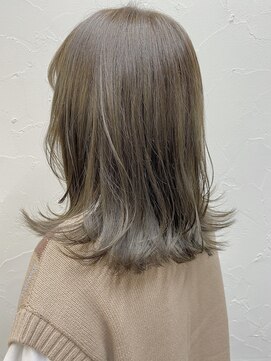 シュリット(schritt) ブリーチなしオリーブベージュカラー　momoko