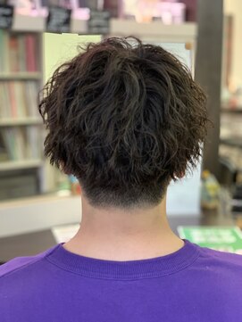 フレンズ 環状通東店(friend's) メンズ ハイライトカラー プードルパーマ ポップコーンパーマ　5