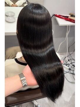 コア 梅田茶屋町店(Core) 髪質改善　艶髪　酸性縮毛矯正　梅田