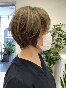 エレ 博多(ere) ショートボブ40代50代白髪ぼかし白髪染め博多