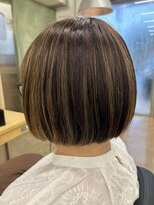 エイトオロク 那覇小禄店(EIGHT oroku)&nbsp;ボブ×白髪ぼかしハイライト