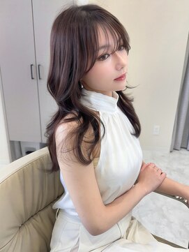 ノエラ(NOELA) 色気UPの秘密はレイヤーカット♪韓国風