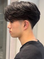 ニコ トウキョウ ロジック(nico TOKYO Logic)&nbsp;センターパートニュアンスパーマ曲がる縮毛矯正