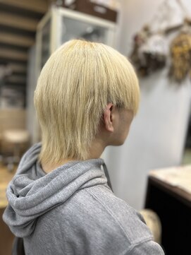 ヘアーデザインルアナ(Hair design Luana.) ブリーチカット
