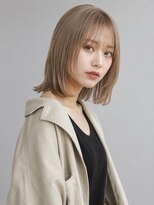 トリニティ(trinity) ブリーチダブルカラー結べる長さのボブミルクティーベージュ