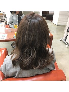 ヘアー コパイン(HAIR COPAIN) [熊本/中央区/上通り/並木坂]　ゆるふわオリーブベージュカラー