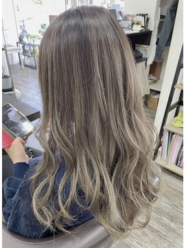 ヘアーデザイン サンニイイチヨン(HAIR DESIGN 3214) ハイライト/デザインカラー/バレイヤージュ/髪質改善/上尾美容室