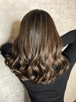 大須賀美容室 けやき通り店&nbsp;シルバーグレージュカラー