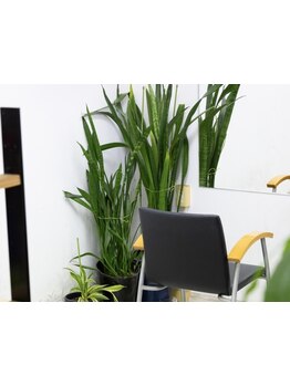 【吹田】経験豊富なオーナーがマンツーマンで仕上げまで担当♪完全貸切で居心地の良いサロンタイムをご提供