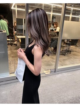 キング(K!ng) 縮毛矯正髪質改善ハイライトレイヤーカット枚方美容室エクステ