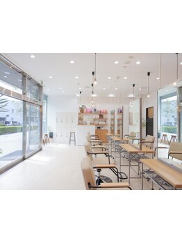 横浜で大人気のサロン「eL」の待望の2号店☆上質なインテリアとアロマの香りが漂う心地よい空間が魅力♪