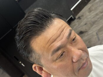 ヨロ(YOLO)の写真/ビジネスシーンにもハマる自然な仕上がりが◎忙しい毎朝のスタイリングも時短でかっこよく！